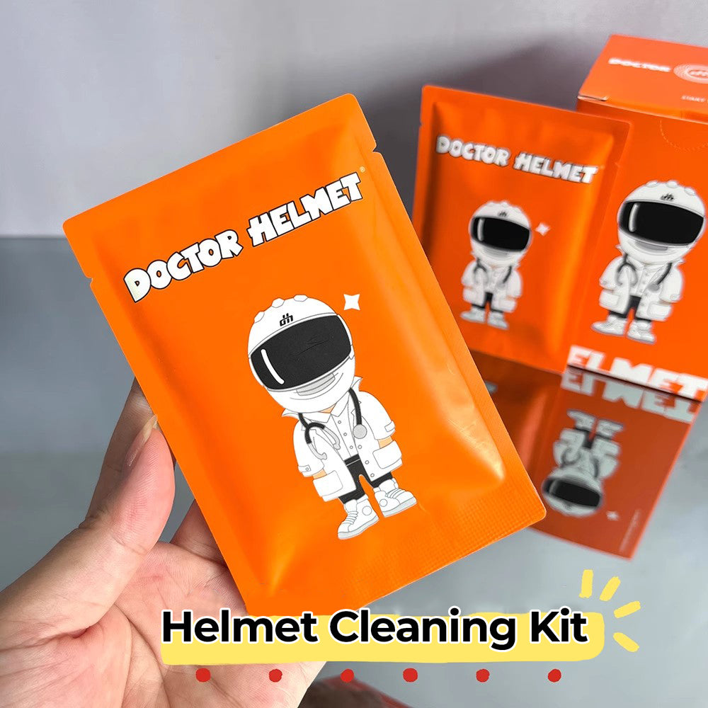Doctor Helmet™ Disposable Pocket-Sized Visor Cleaning Kit