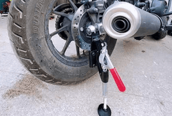 JSAMAE portable motorcycle lift jack for chain maintenance