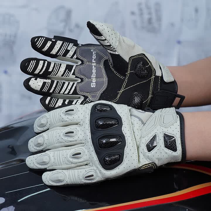 seibertron-gallery:sps7-white-scenes-20260721 | product:8845812334782 | color:White | slot:2 | Seibertron SPS-7 White motorcycle gloves riding scene 2