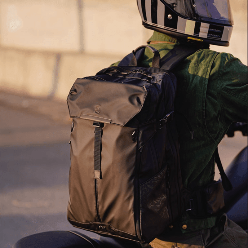 GYXX™ Zues Expandable Motorcycle Backpack – Bean's Moto Booth